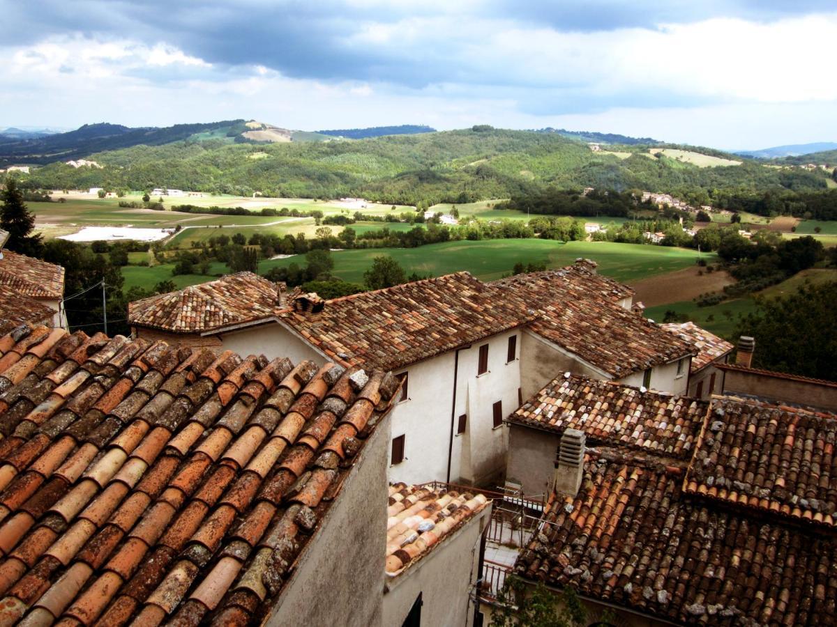Locanda Della Rocca Sarnano Exterior foto